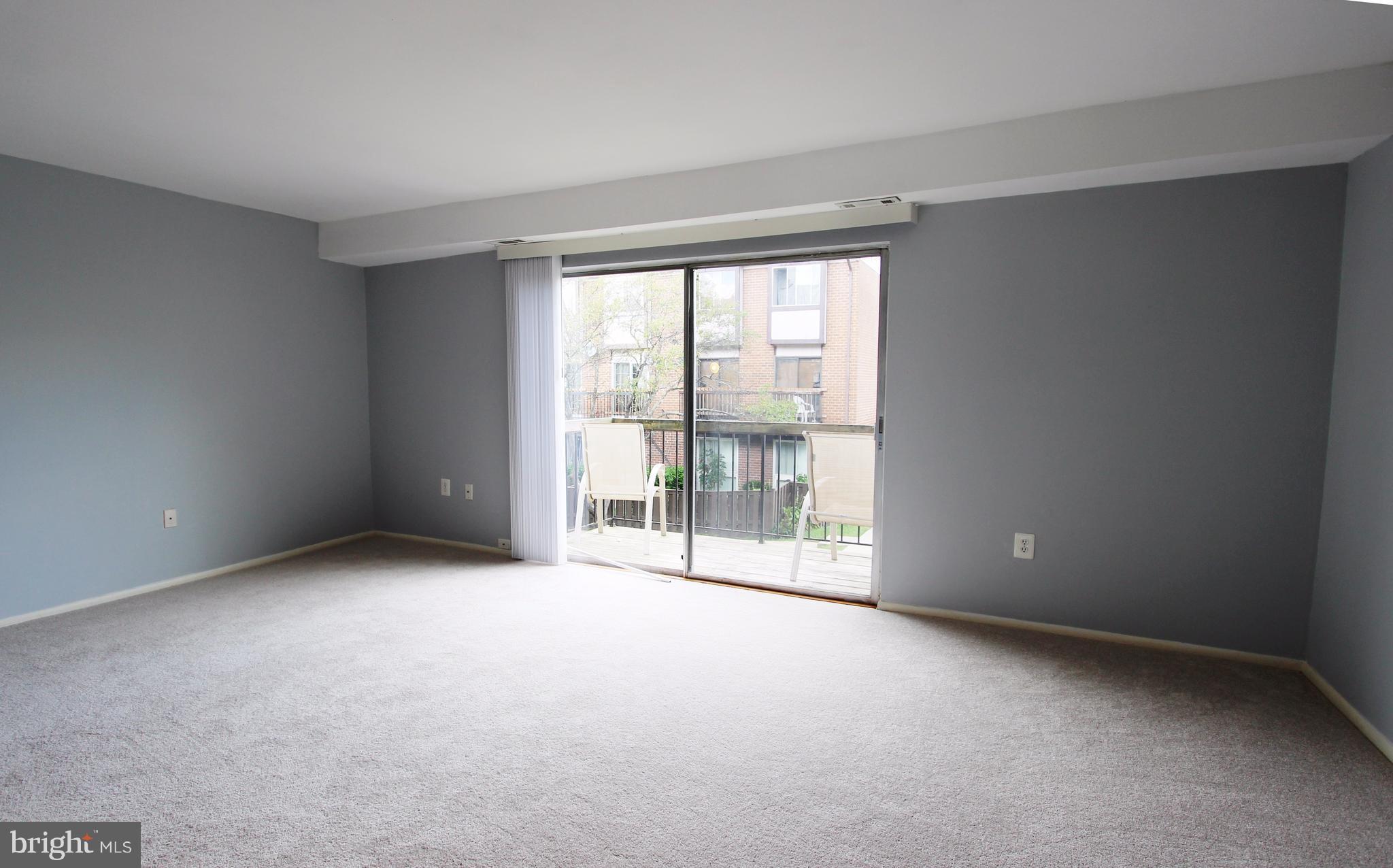 2328 Sun Valley Circle, Unit 1K Silver Spring, MD 20906 - Photo 10 of 23 Living Room