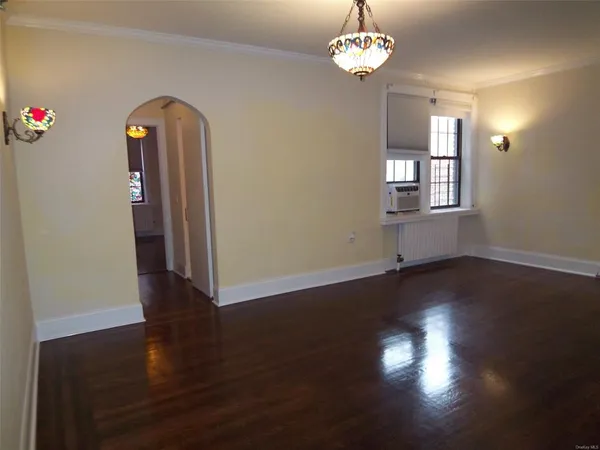 $2,350 | 61 East Grand Street, Unit 4A, Mount Vernon, NY 10552