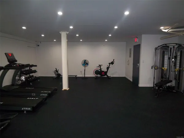 $2,350 | 61 East Grand Street, Unit 4A, Mount Vernon, NY 10552