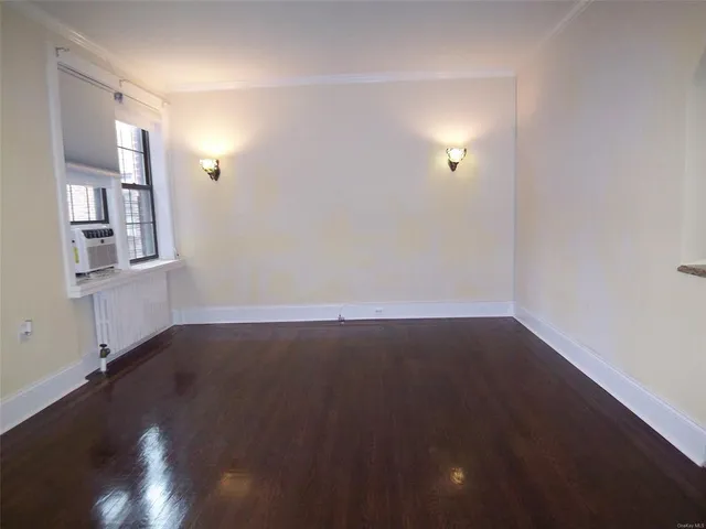 $2,350 | 61 East Grand Street, Unit 4A, Mount Vernon, NY 10552