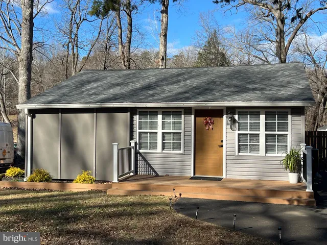 $2,200 | 33 Old US Highway 1, Stafford, VA 22554