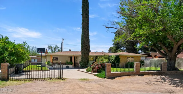 $479,000 | 214 Hermosa Lane, El Paso, TX 79922