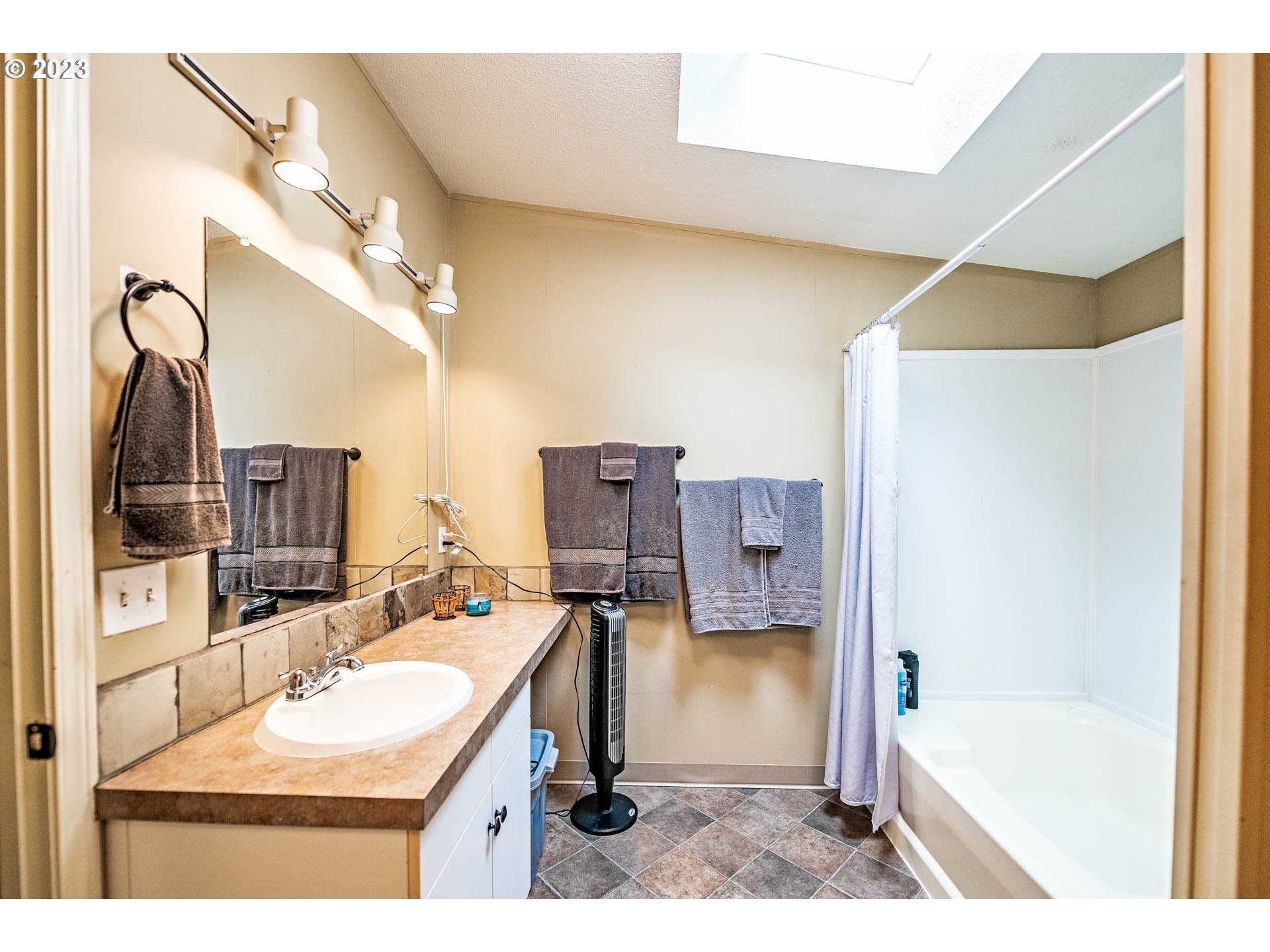 611 Modrow Road Kalama, WA 98625 - Photo 17 of 37 Gallery Image 17