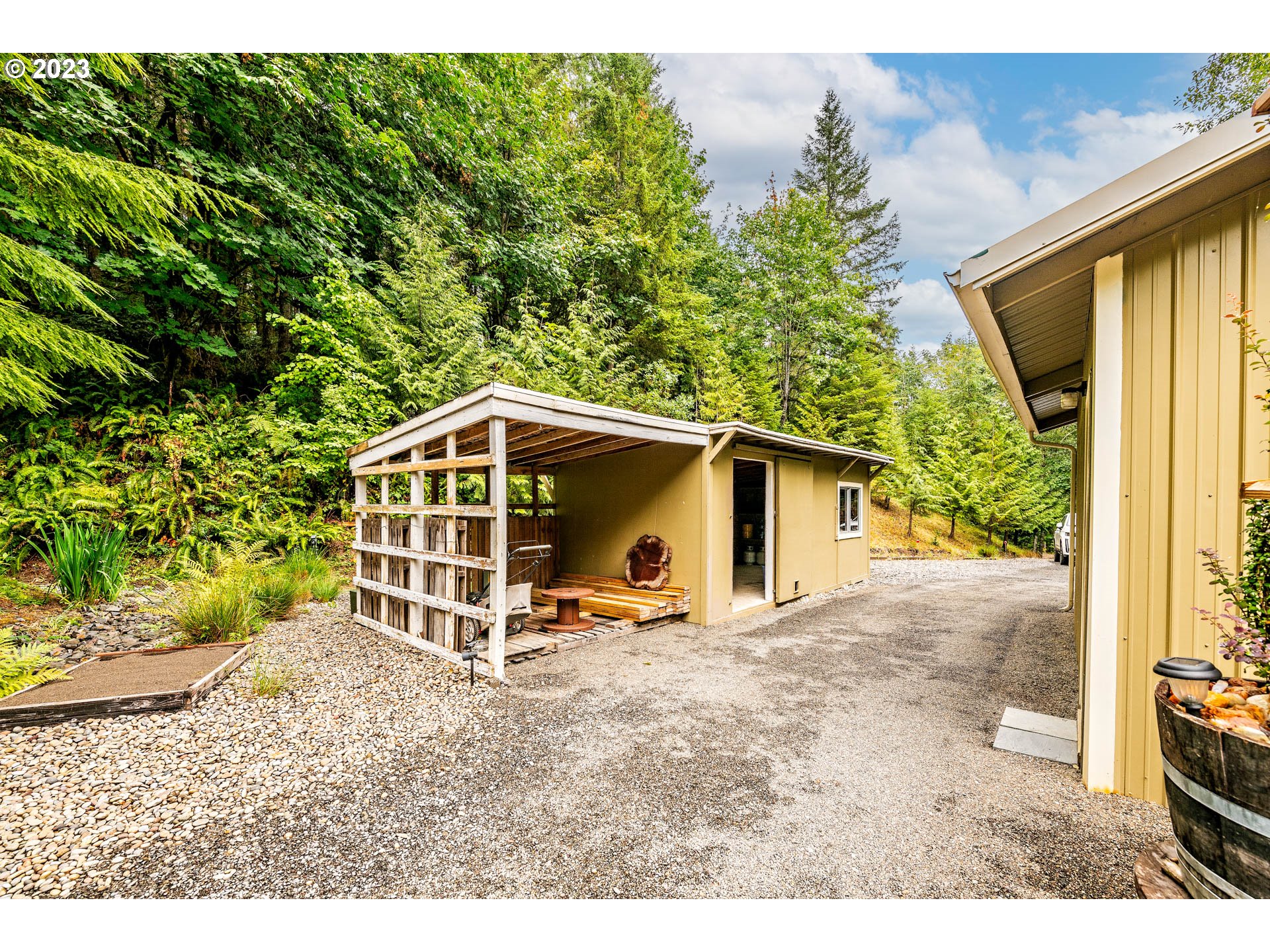 611 Modrow Road Kalama, WA 98625 - Photo 28 of 37 Gallery Image 28
