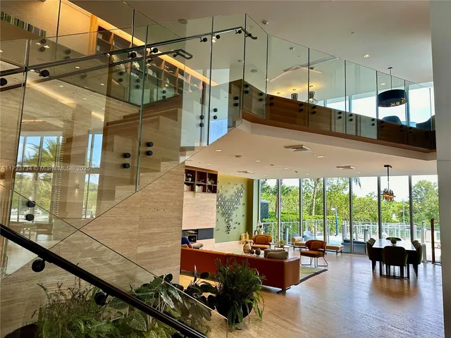 $655,000 | 16385 Biscayne Boulevard, Unit 718, North Miami Beach, FL 33160