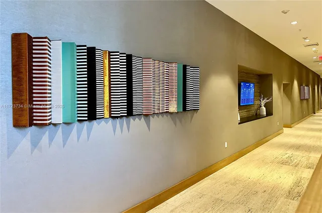 $655,000 | 16385 Biscayne Boulevard, Unit 718, North Miami Beach, FL 33160