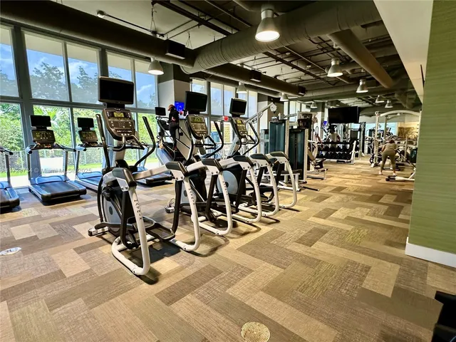 $655,000 | 16385 Biscayne Boulevard, Unit 718, North Miami Beach, FL 33160