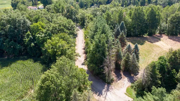 $545,000 | 16800 Riverside Dr Union, Union Pier, MI 49129