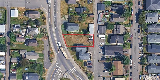 $350,000 | 1409 East Marine View Drive, Everett, WA 98201