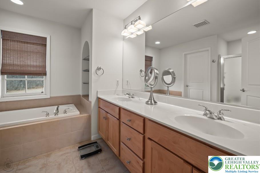 6516 Germans Corner Road Germansville, PA 18053 - Photo 15 of 29