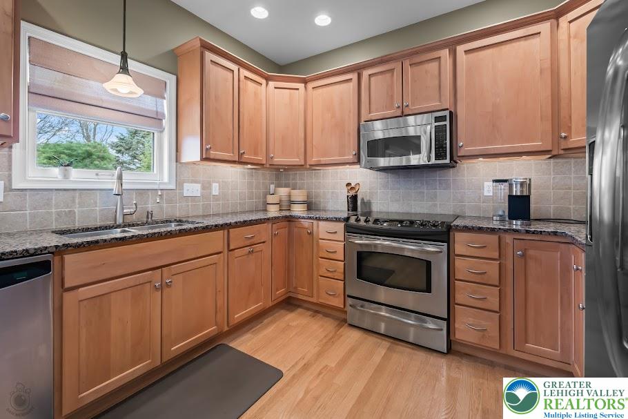 6516 Germans Corner Road Germansville, PA 18053 - Photo 7 of 29