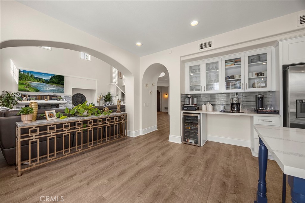 16 Kempton Lane Ladera Ranch, CA 92694 - Photo 20 of 60 Additional counter space/coffee bar area.