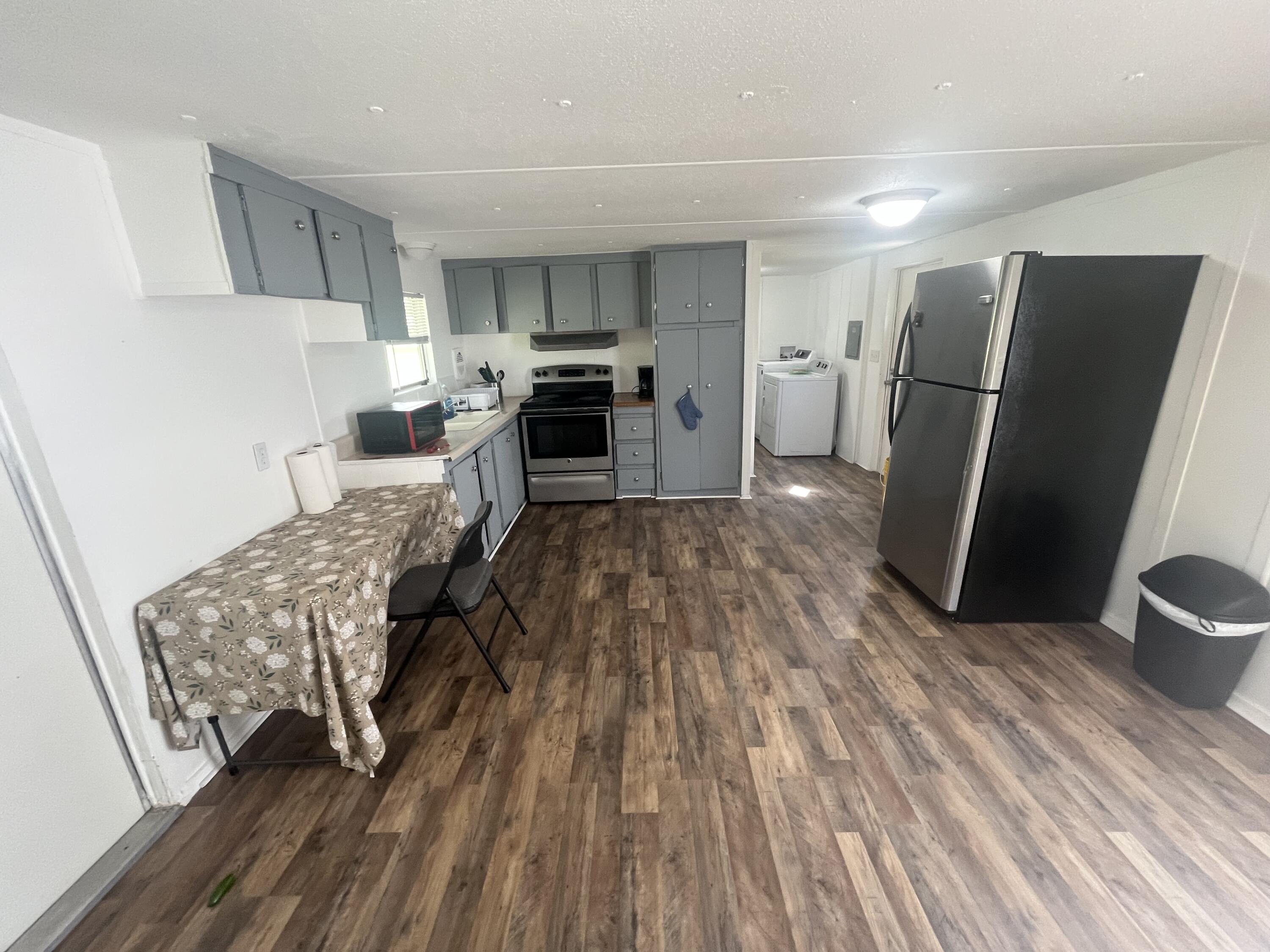 625 Allen Street, Unit 12 Swainsboro, GA 30401 - Photo 2 of 10 IMG_9098
