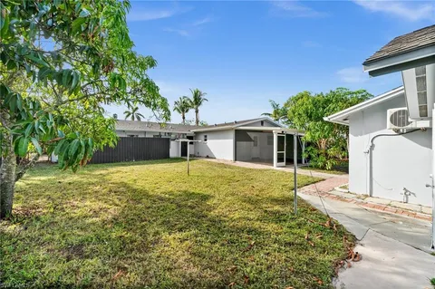 $999,000 | 781 101st Avenue North, Naples, FL 34108