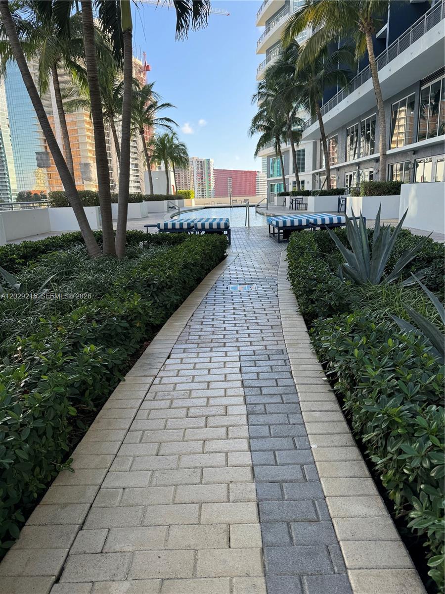60 Southwest 13th Street, Unit 2807 Miami, FL 33130 - Photo 17 of 24