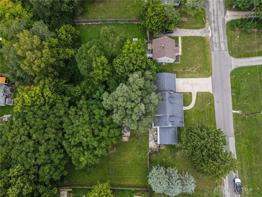 1231 Mayapple Avenue Riverside, OH 45432 - Photo 3 of 46