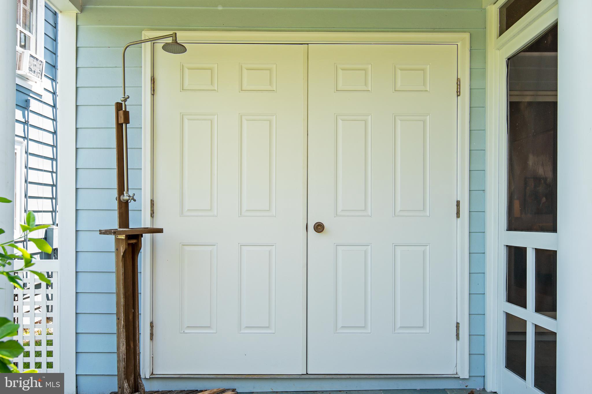 9 West End Avenue Cambridge, MD 21613 - Photo 59 of 62 Utility Room/Outdoor Shower