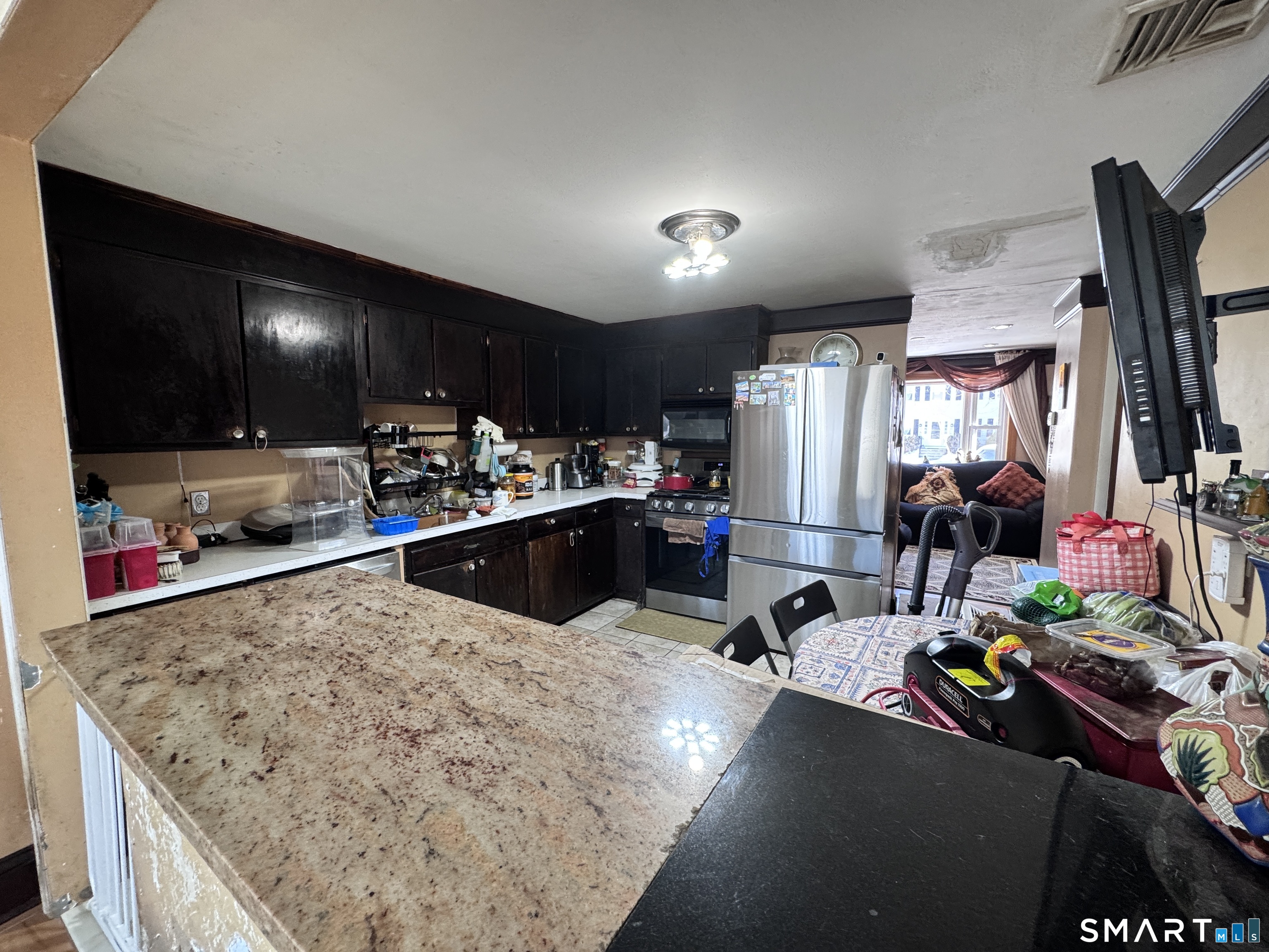 214 York Road Fairfield, CT 06825 - Photo 15 of 32