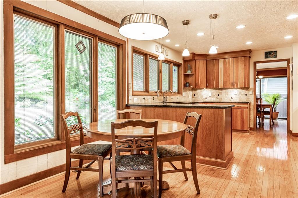 8204 Claridge Road Indianapolis, IN 46260 - Photo 18 of 50 Gallery Image 18