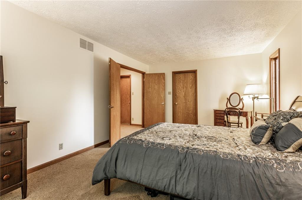 8204 Claridge Road Indianapolis, IN 46260 - Photo 24 of 50 Gallery Image 24