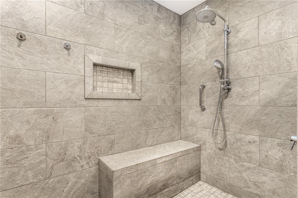 8204 Claridge Road Indianapolis, IN 46260 - Photo 26 of 50 Gallery Image 26