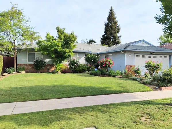 $460,000 | 976 East Minarets Avenue, Fresno, CA 93720
