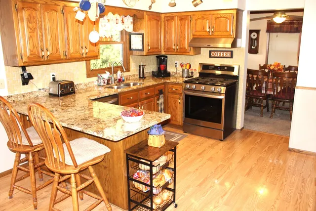 $469,900 | 2925 North 120th Street, Wauwatosa, WI 53222