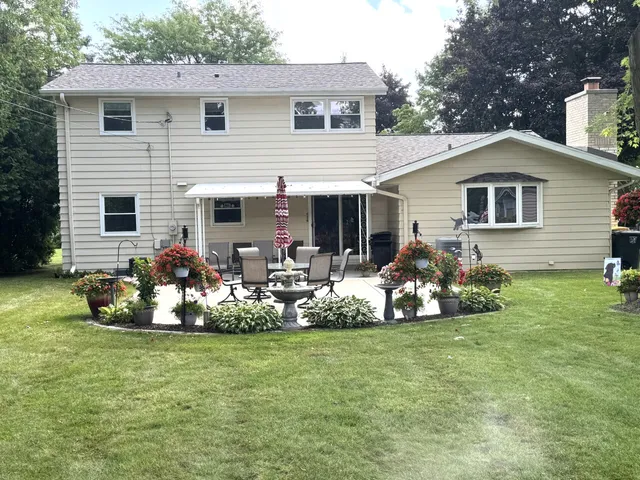 $469,900 | 2925 North 120th Street, Wauwatosa, WI 53222