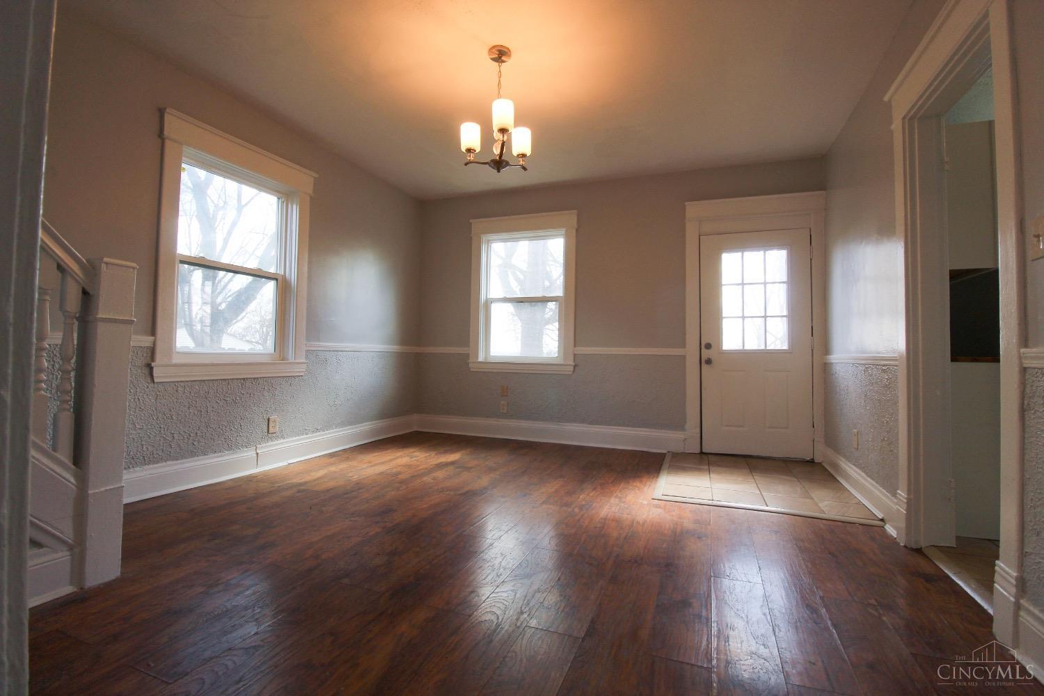 3135 Mapleleaf Avenue Cincinnati, OH 45213 - Photo 24 of 31