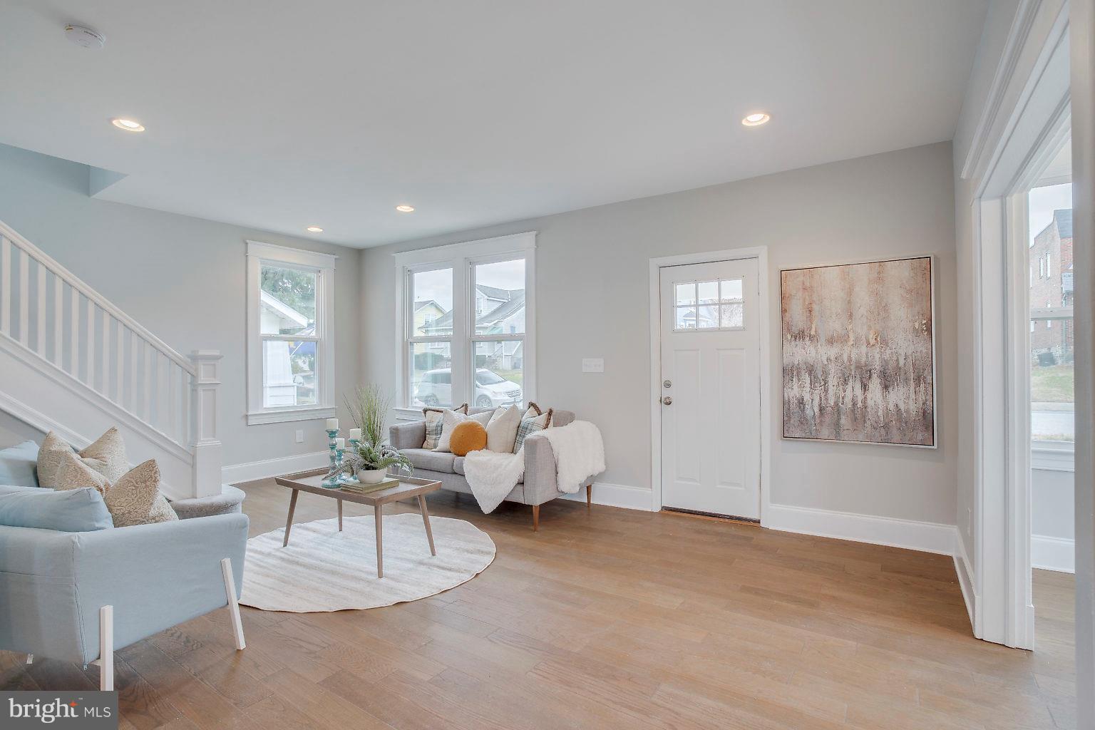 1201 Elm Ridge Avenue Baltimore, MD 21229 - Photo 2 of 18 Gallery Image 2
