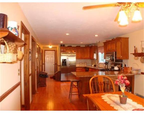 31 McGuire Road Sutton, MA 01590 - Photo 5 of 23