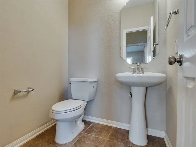 $2,600 | 2750 Villa Bella Court, League City, TX 77573