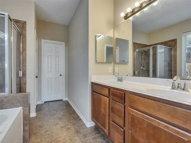 $2,600 | 2750 Villa Bella Court, League City, TX 77573