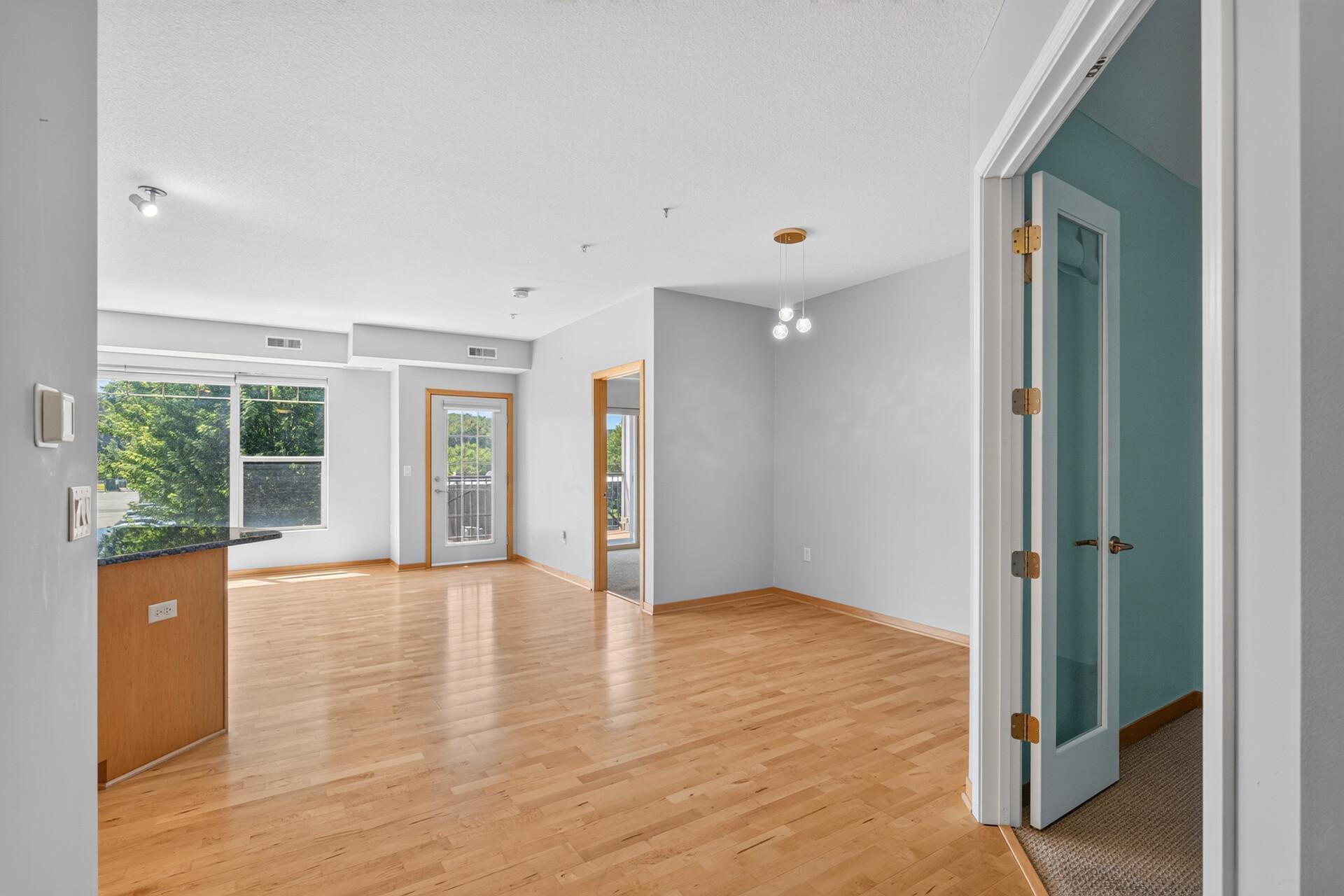 460 Ford Road, Unit 203 St. Louis Park, MN 55426 - Photo 12 of 36 Gallery Image 12