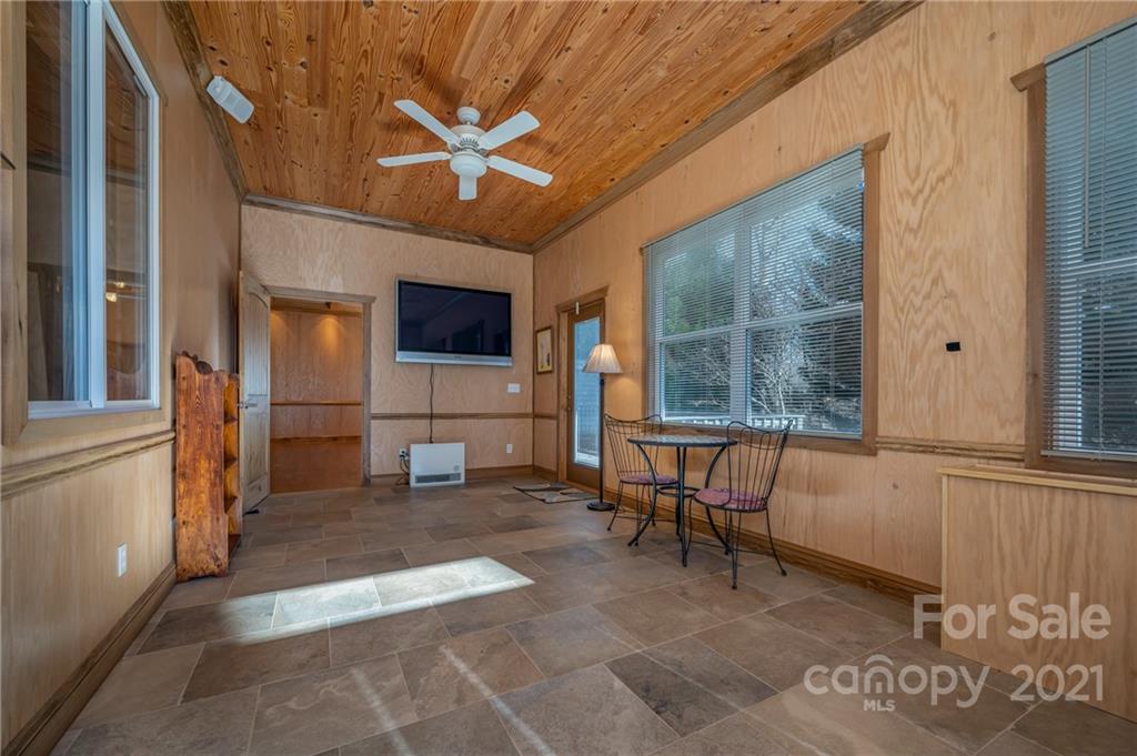 160 Fagan Drive Inman, SC 29349 - Photo 14 of 45 a view of a livingroom with furniture and a window