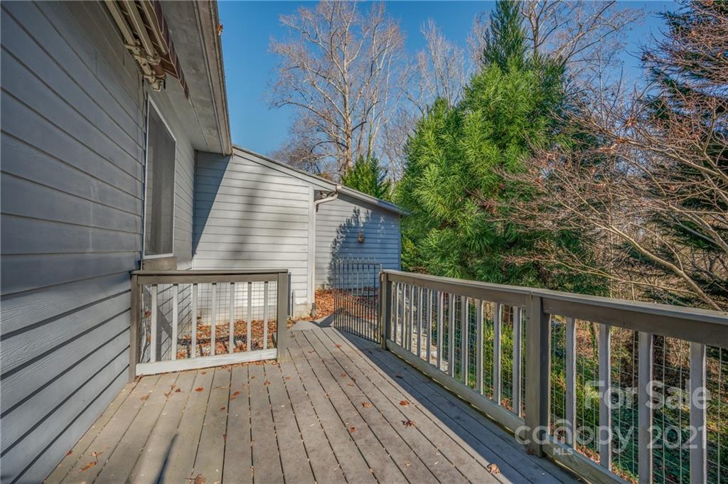 160 Fagan Drive Inman, SC 29349 - Photo 15 of 45 a balcony with wooden floor