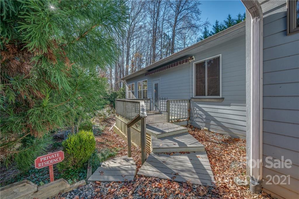 160 Fagan Drive Inman, SC 29349 - Photo 4 of 45 a backyard of a house with seating space
