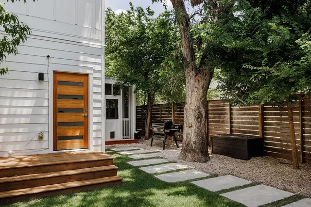 $1,650,000 | 2211 Canterbury Street, Austin, TX 78702