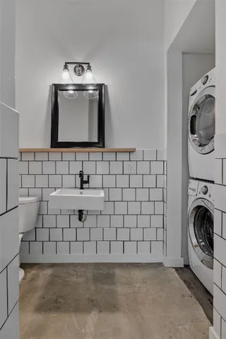 $1,650,000 | 2211 Canterbury Street, Austin, TX 78702