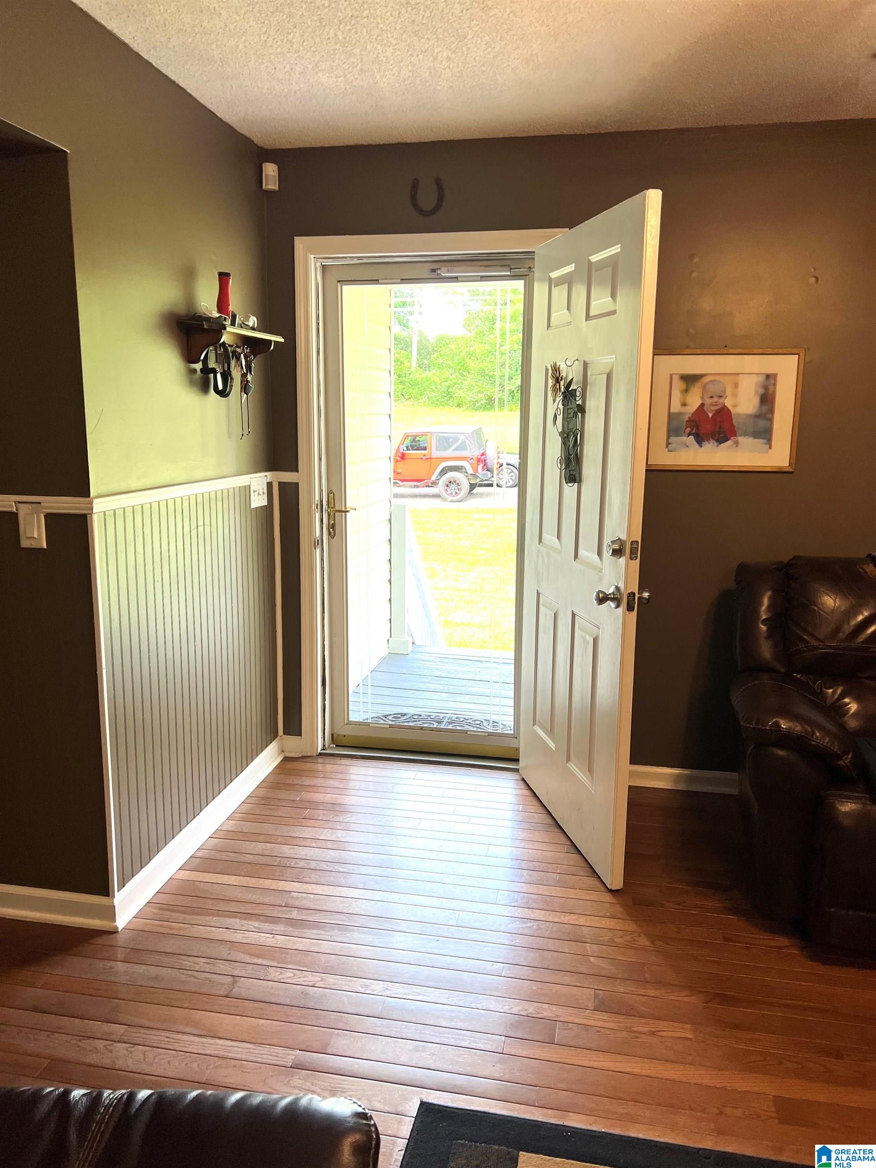 1410 Edgefield Lane Bessemer, AL 35023 - Photo 2 of 23