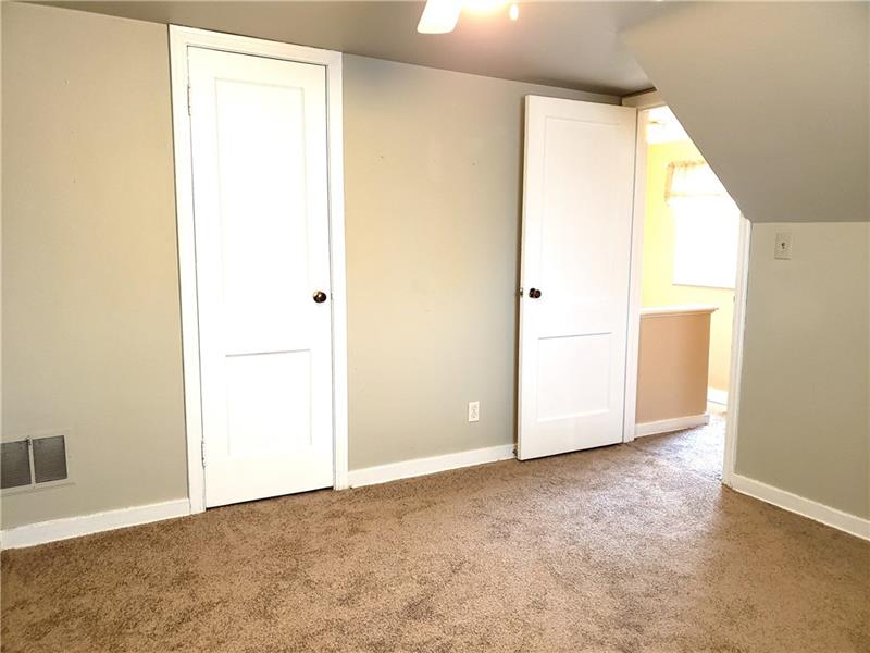425 Agnew Road Jeannette, PA 15644 - Photo 12 of 17 Gallery Image 12