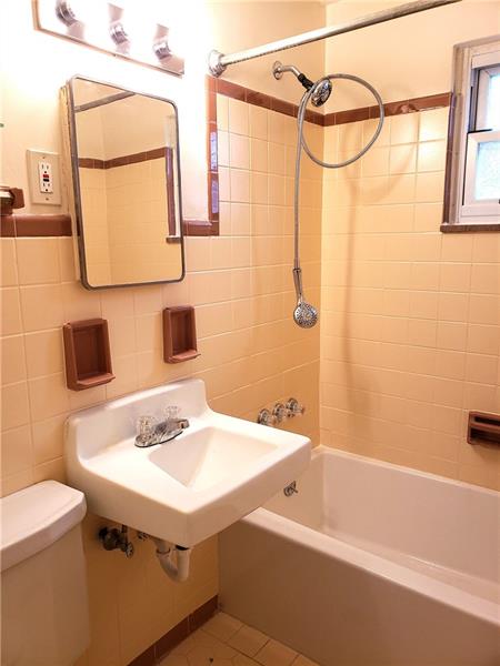 425 Agnew Road Jeannette, PA 15644 - Photo 10 of 17 Gallery Image 10
