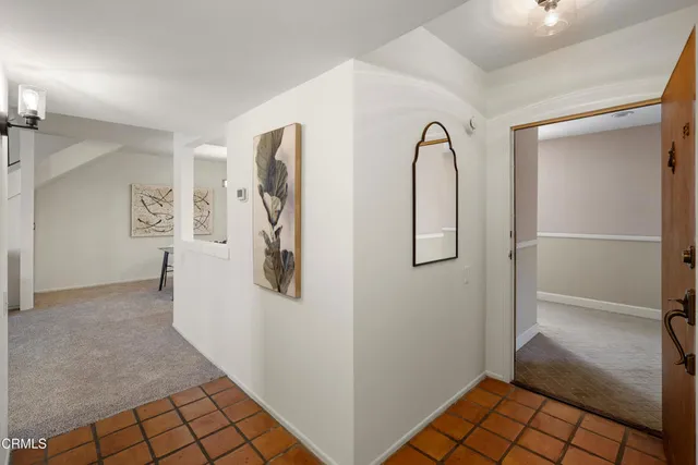 a view of a room with entryway