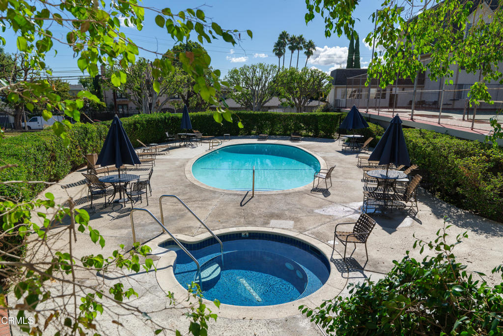 2385 Roscomare Road, Unit F8 Los Angeles, CA 90077 - Photo 39 of 50 SSR_2385RoscomareF8_043_FLEXMLS