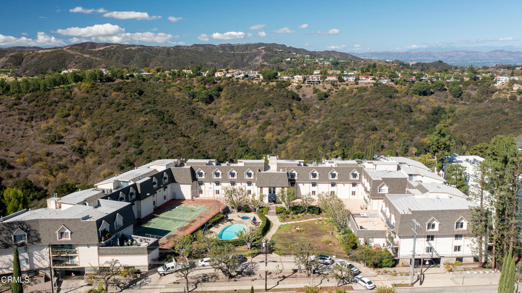 2385 Roscomare Road, Unit F8 Los Angeles, CA 90077 - Photo 44 of 50 SSR_2385RoscomareF8_001_FLEXMLS