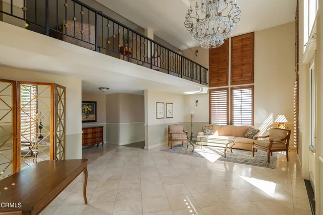 $999,000 | 2385 Roscomare Road, Unit F8, Los Angeles, CA 90077