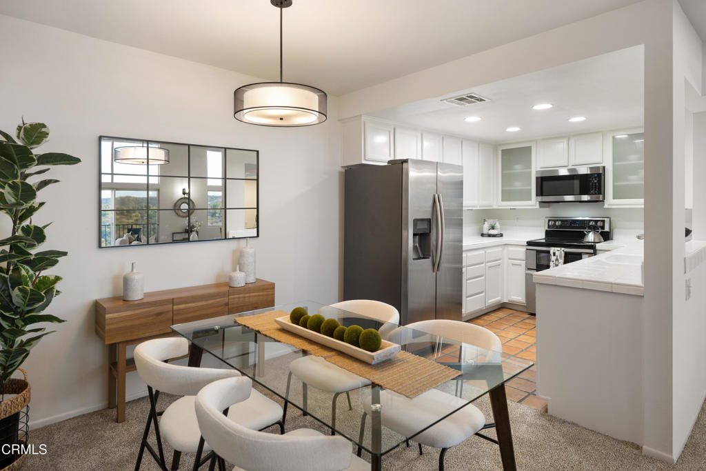 2385 Roscomare Road, Unit F8 Los Angeles, CA 90077 - Photo 10 of 50 SSR_2385RoscomareF8_015_FLEXMLS