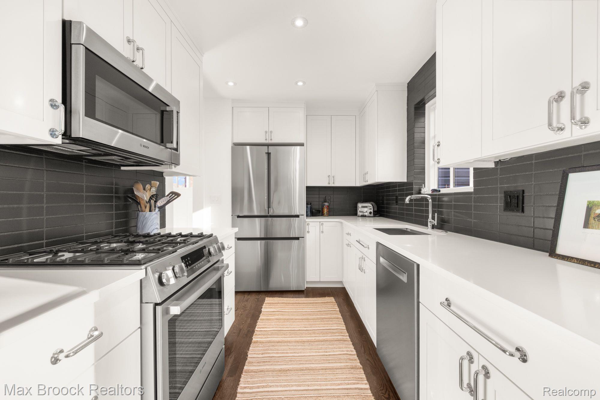 99 Maplefield Road Pleasant Ridge, MI 48069 - Photo 13 of 43 Kitchen