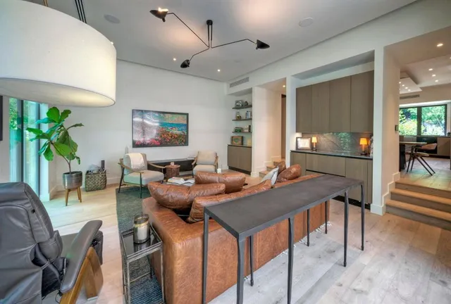 $2,500,000 | 2309 South 4th Street, Austin, TX 78704