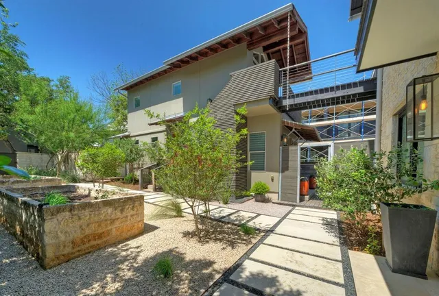 $2,500,000 | 2309 South 4th Street, Austin, TX 78704